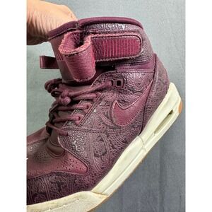 Nike WMNS Air Revolution Premium Essential night maroon-sail 860523-600 Size 7